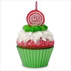 2016 Christmas Cupcakes 7th Peppermint Swirl